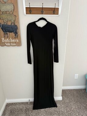 Bisou Bisou Black Long Sleeve Maxi Dress